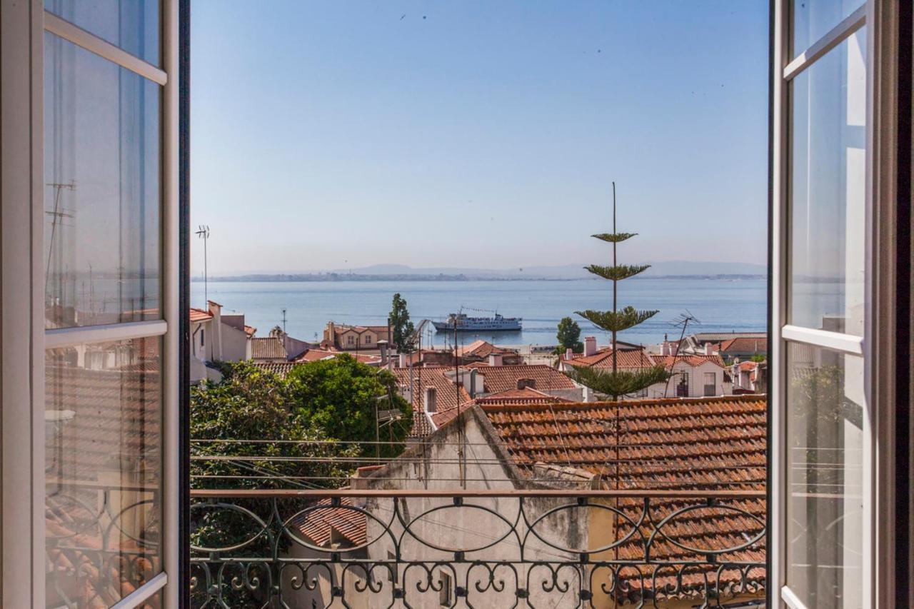 Amazing River View In Historical Lisboa Ngoại thất bức ảnh